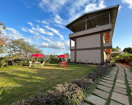 Garden, Divine Resort - Mahabaleshwar